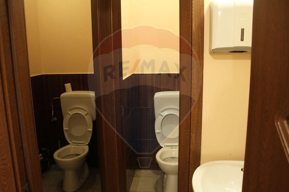 50.74sq.m Commercial Space for rent, Ultracentral area