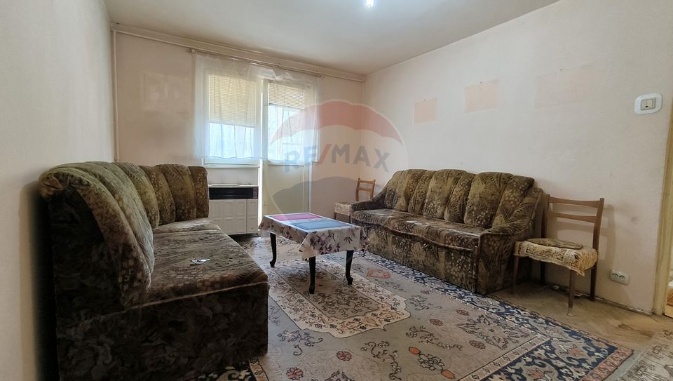 Apartament cu 3 camere, et. 1 - cartier Gura Campului