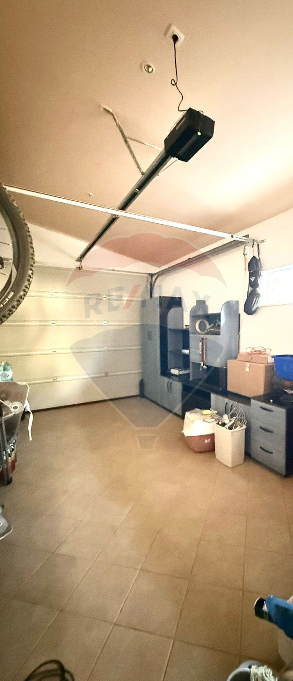 INCHIRIERE Vila 5 camere Otopeni/ Ferme