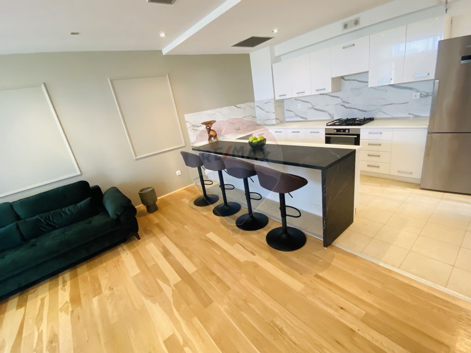 Vila Tunari 5 camere cu Garaj subteran