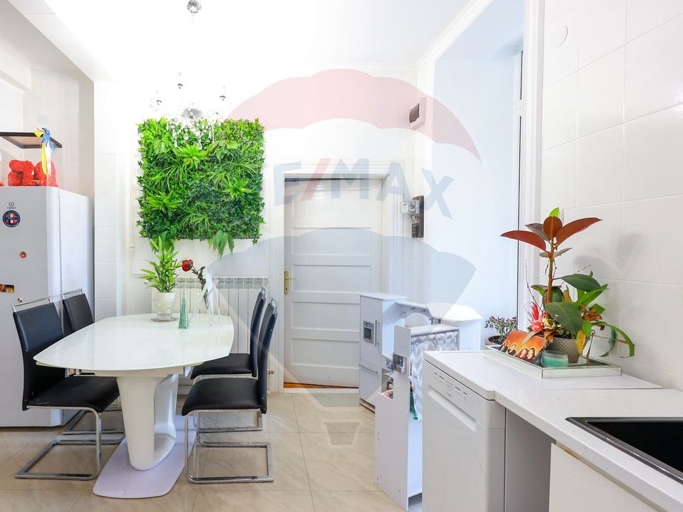 10 room House / Villa for sale, Central area