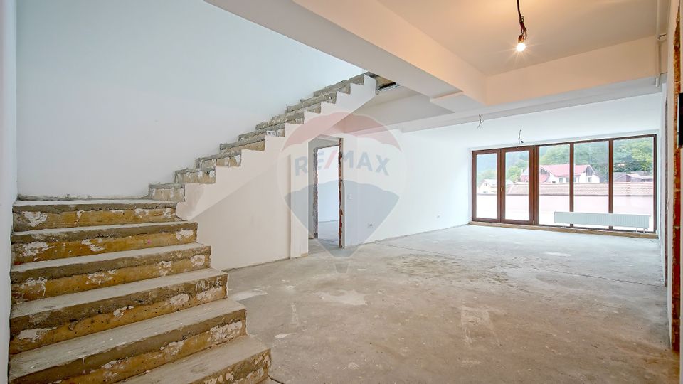 PENTHOUSE UNIC CU 168 MP UTILI SI 189 MP DE TERASE |SCHEII BRASOVULUI