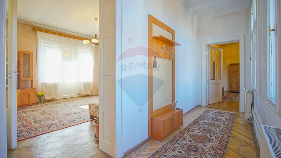 REZERVAT! Apartament cu iz boem, în casă, Brașovul Vechi