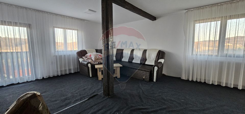 7 room House / Villa for sale