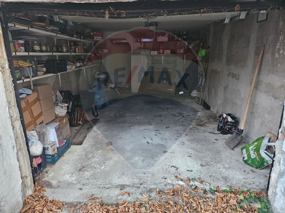 Apartament cu 3 camere de vânzare, str. Hortensiei