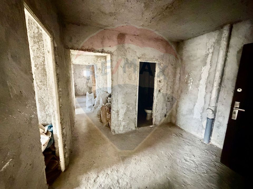 4 room Apartment for sale, Central area