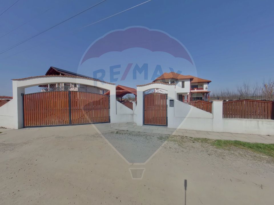 5 room House / Villa for sale