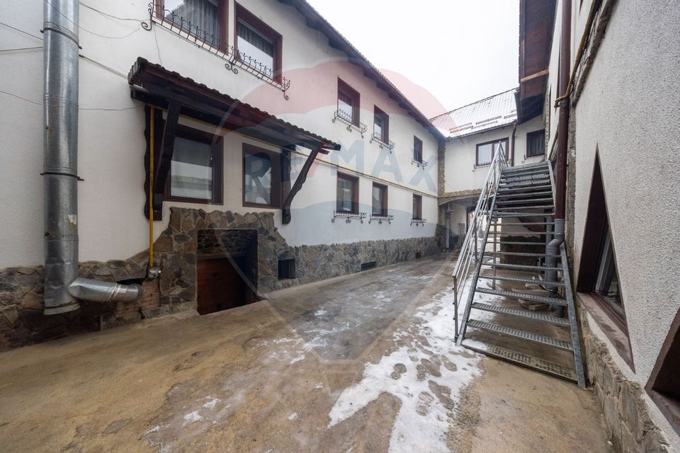 21 room Hotel / Pension for sale, Ultracentral area