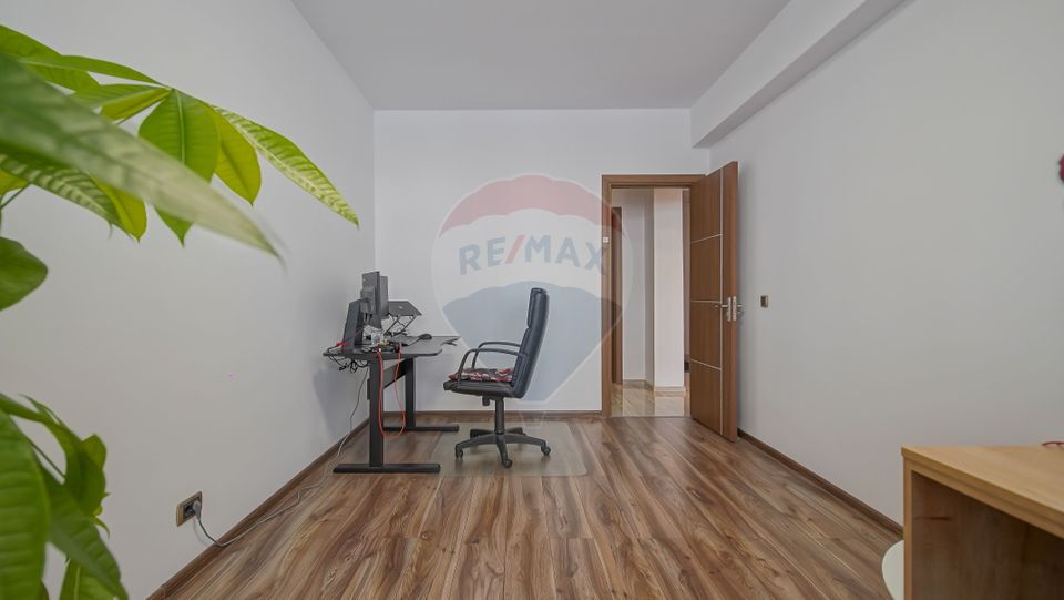 - REZERVAT -  Apartament Premium 4 Camere
