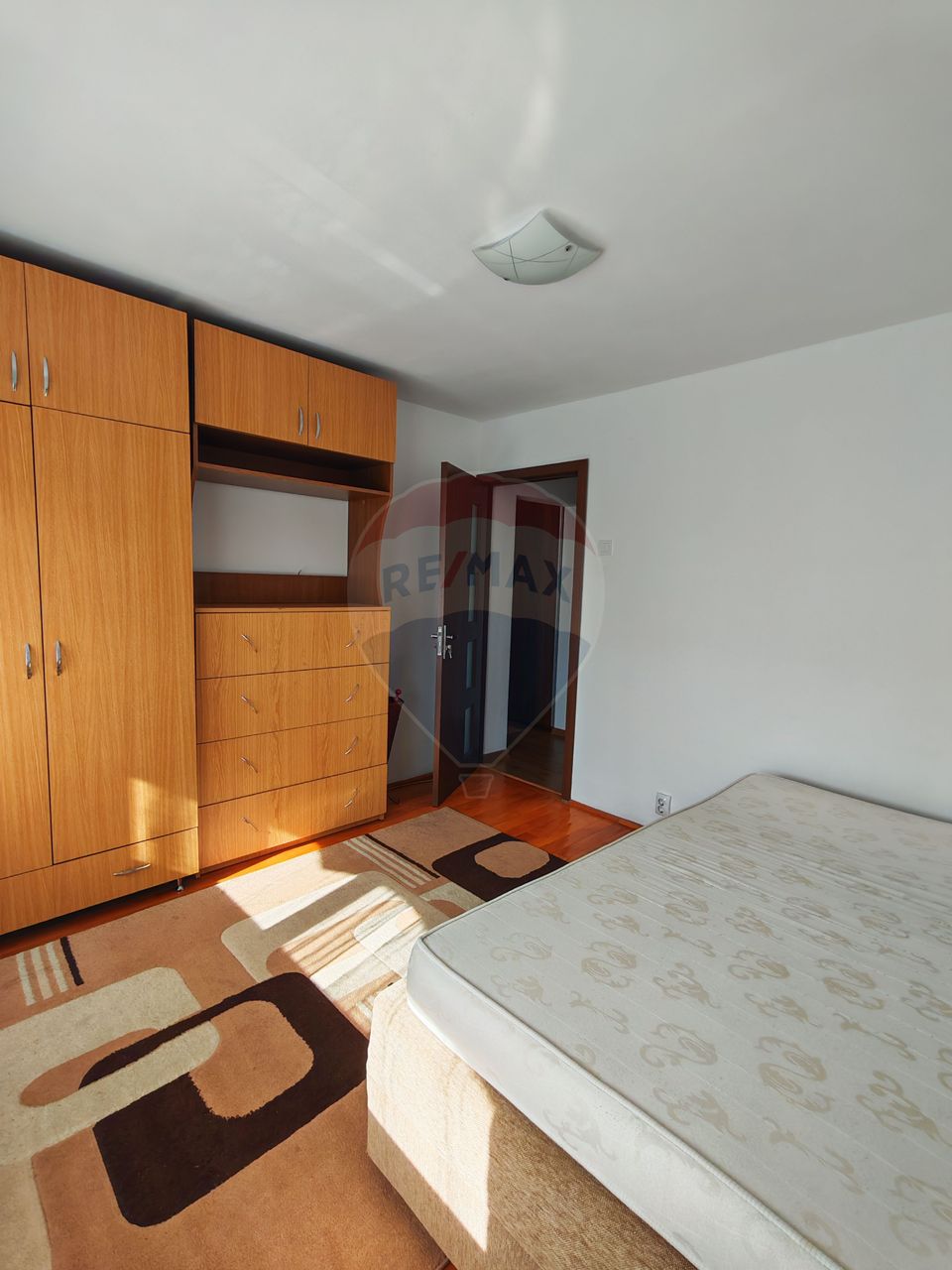 Apartament 2 camere Brazda, stațios, etaj 2, AC + centrală