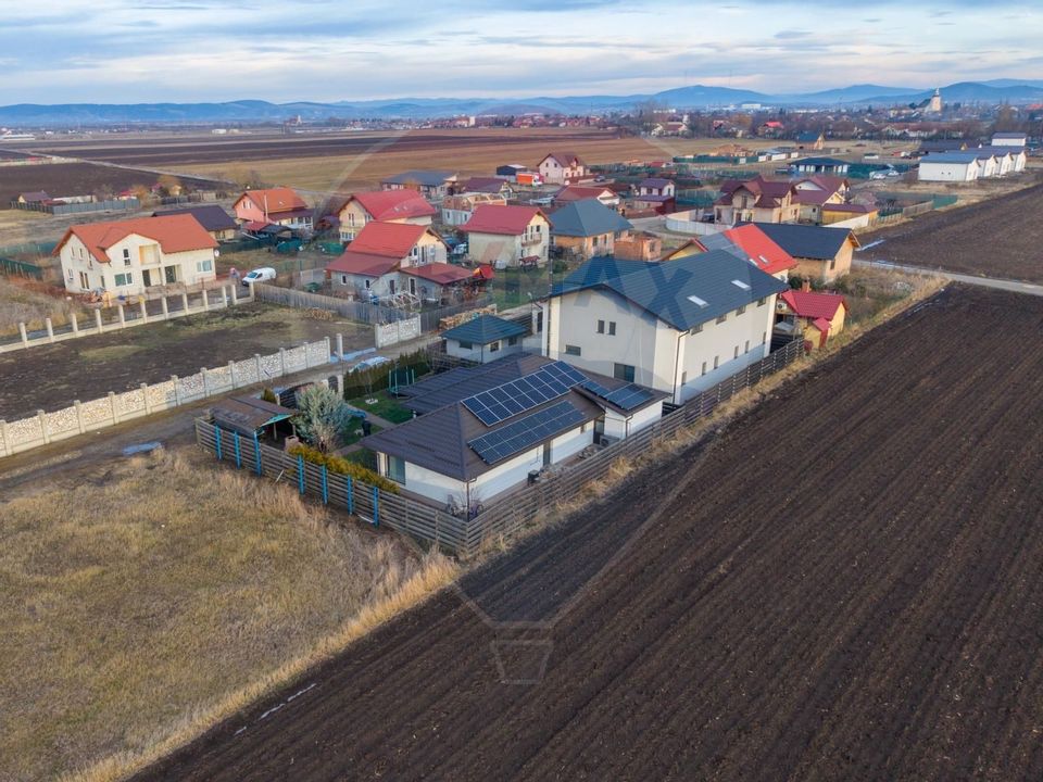 4 room House / Villa for sale