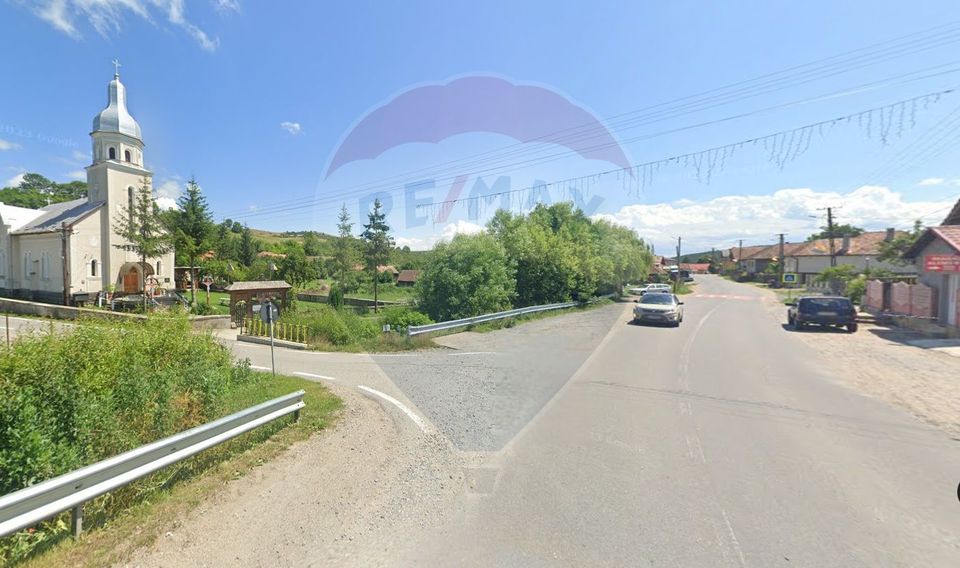 Casă si spațiu comercial funcțional, Sălicea.Investiție.Randament bun