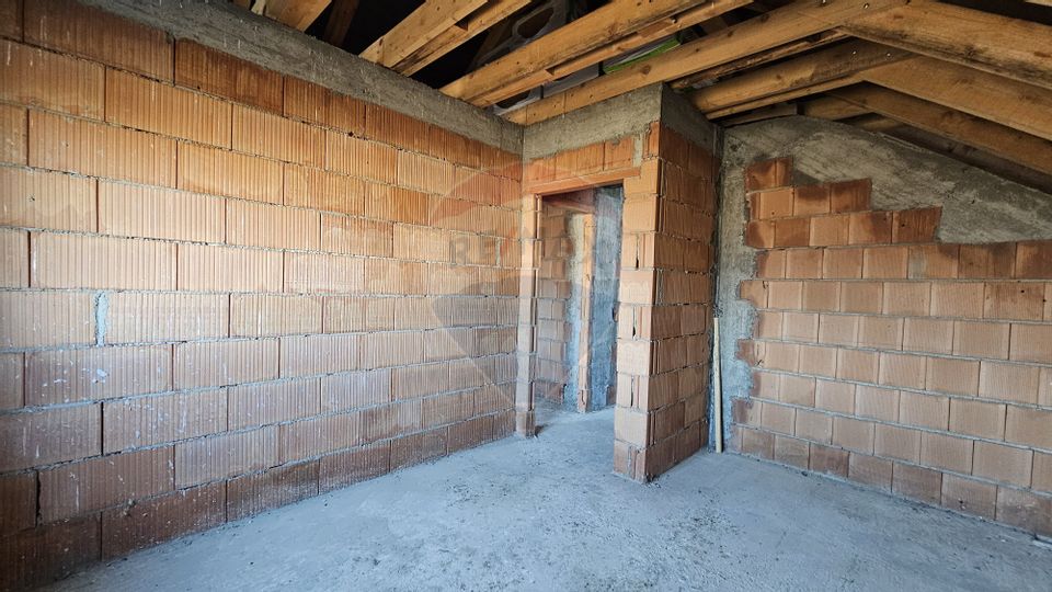Comision 0% | Cristian | Finisaje La alegere | 3 băi | Teren 500 mp