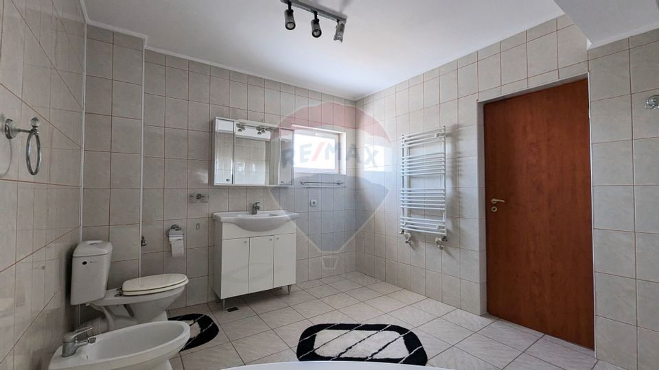 5 room House / Villa for sale, Central area