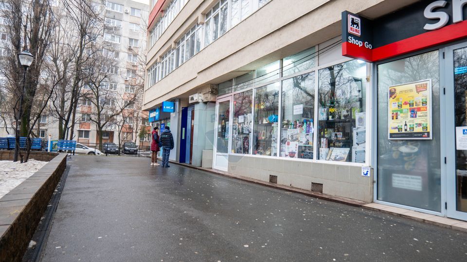 Spațiu comercial de 80mp de închiriat în zona P-ta Resita