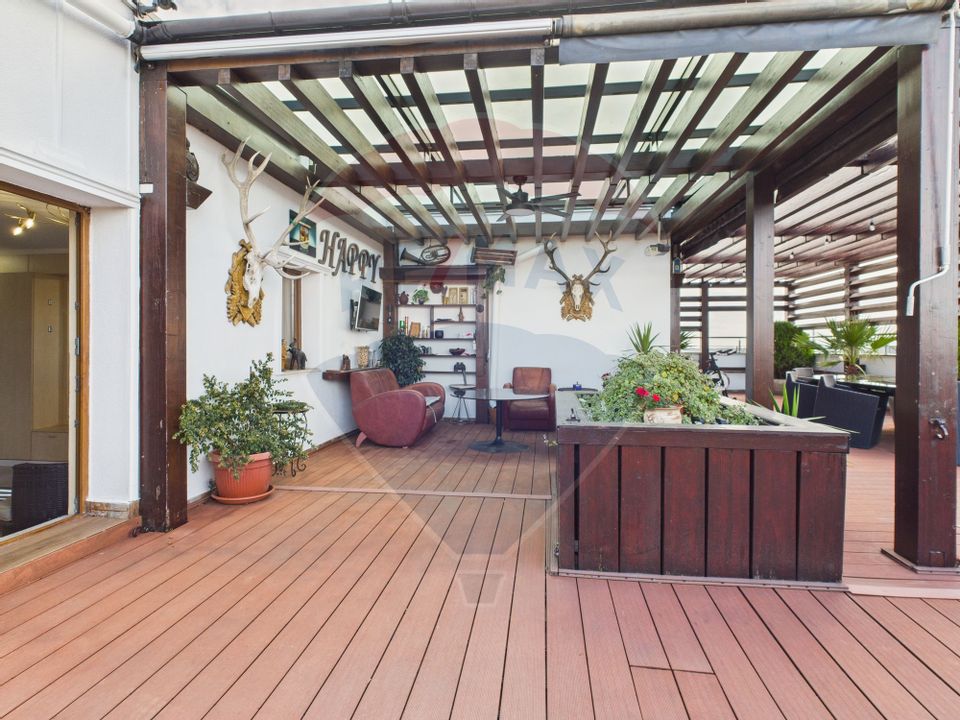 PENTHOUSE spectaculos cu terasa 300 mp