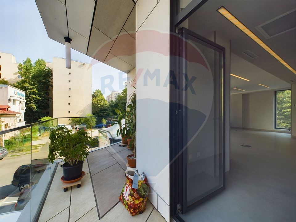 Opportunity - Premium office space in Decebal Area Mixed Building