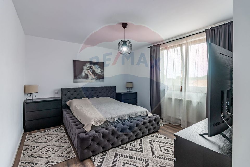 8 room House / Villa for sale