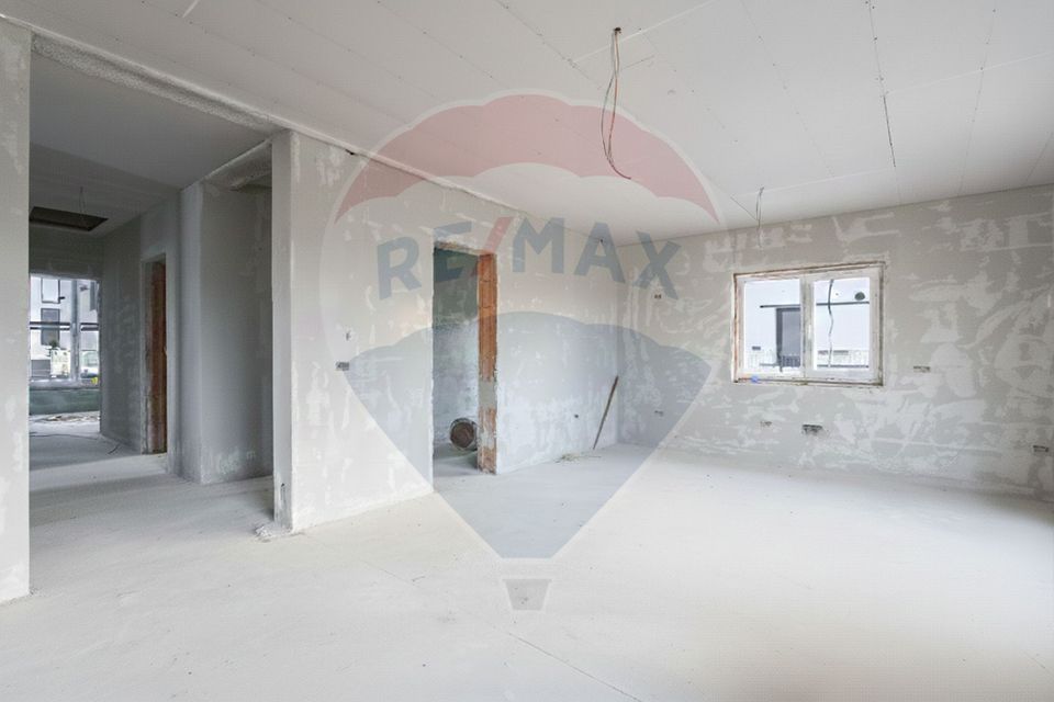 4 room House / Villa for sale