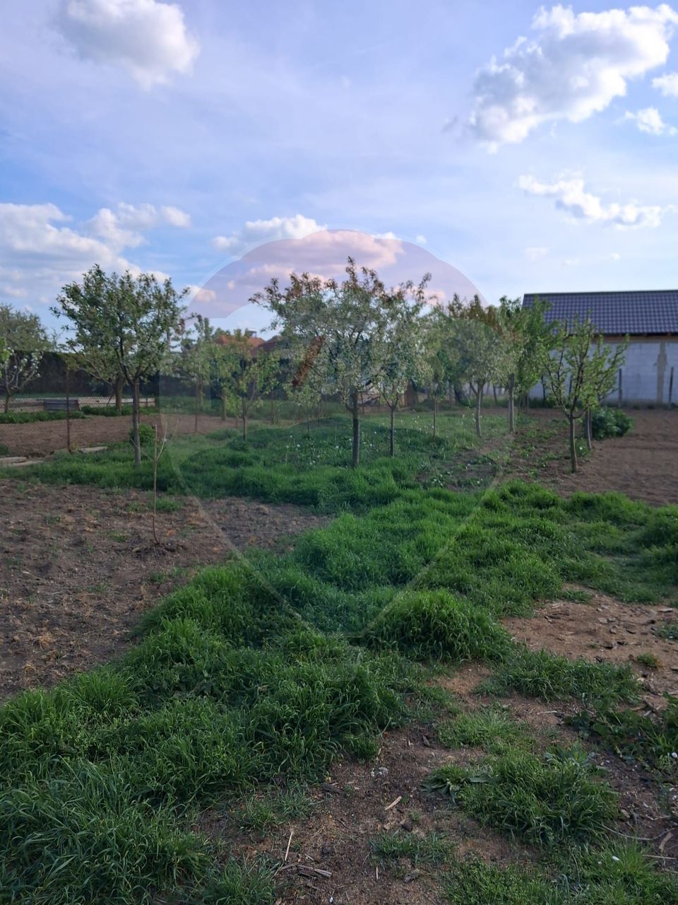Casă spațioasă de vânzare în zona metropolitană, Fughiu
