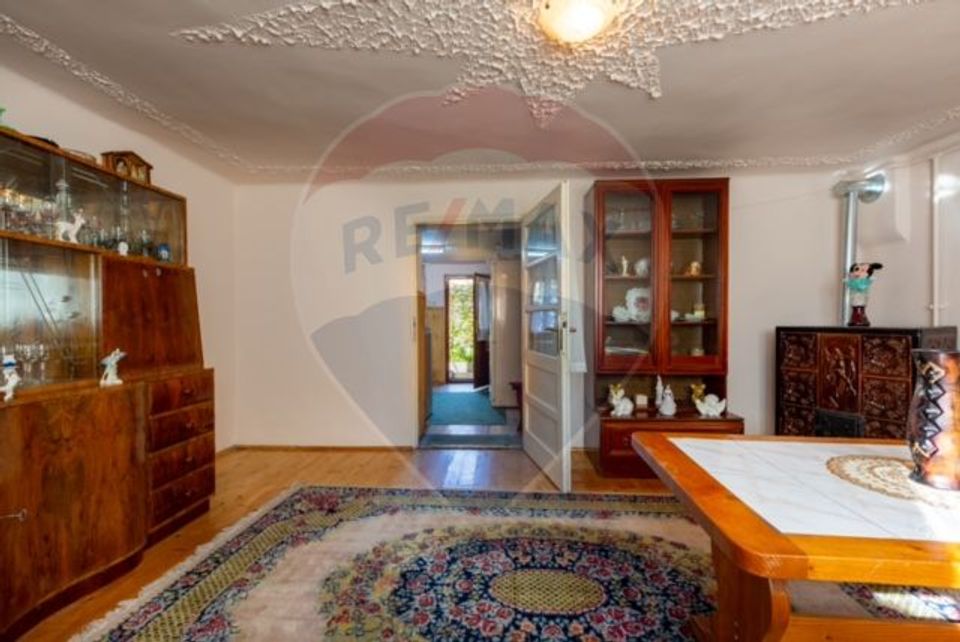 5 room House / Villa for sale, Central area