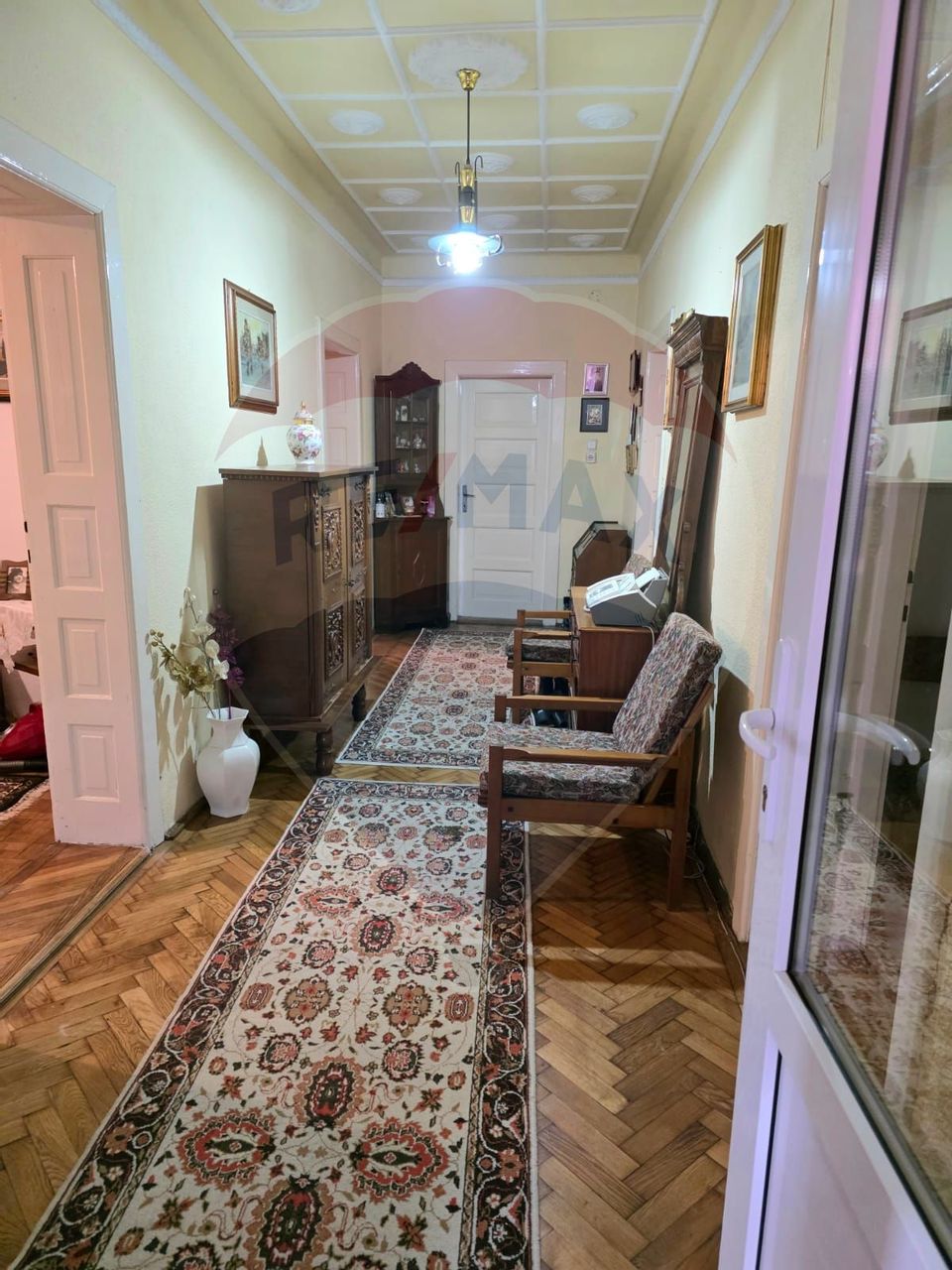 5 room House / Villa for sale, Central area