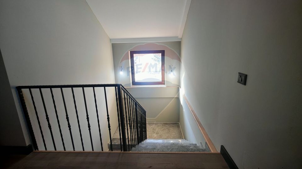 4 bedroom villa for sale I Corbeanca I Blue Lagoon