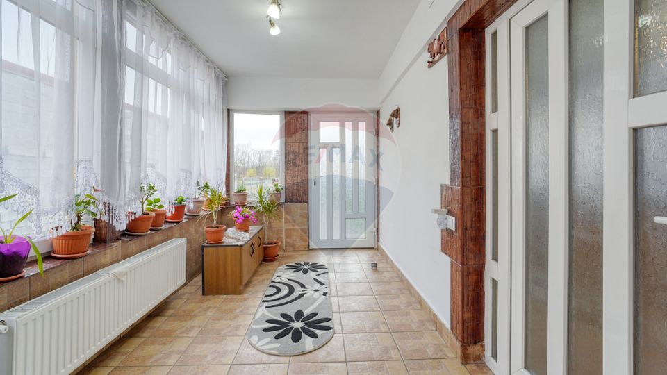 Renovated House with Land 1830 sqm in Prejmer!