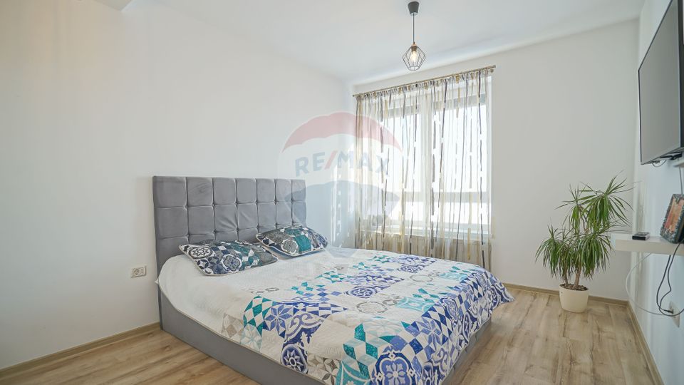 REZERVAT! Penthouse cochet, 3 camere, terasă mare, langă aeroport