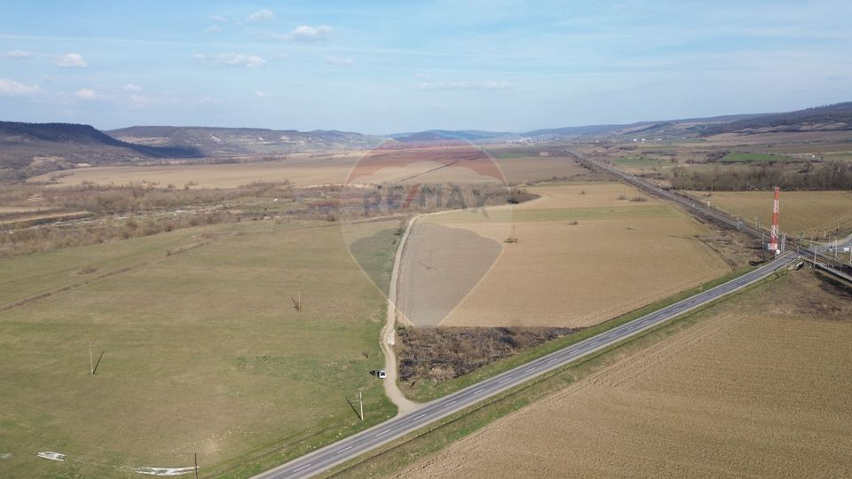 Land 19,319sqm Hoghilag / Strada Principala