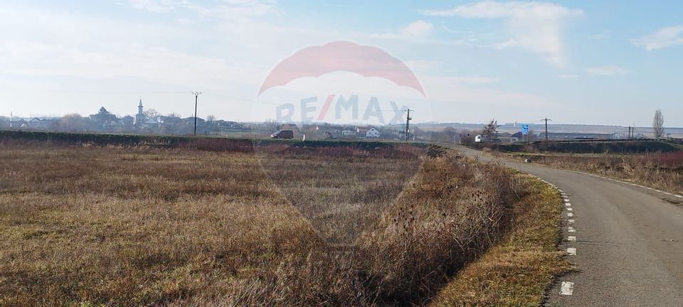 Land 8,600sqm Sarmasag / Soseaua E81