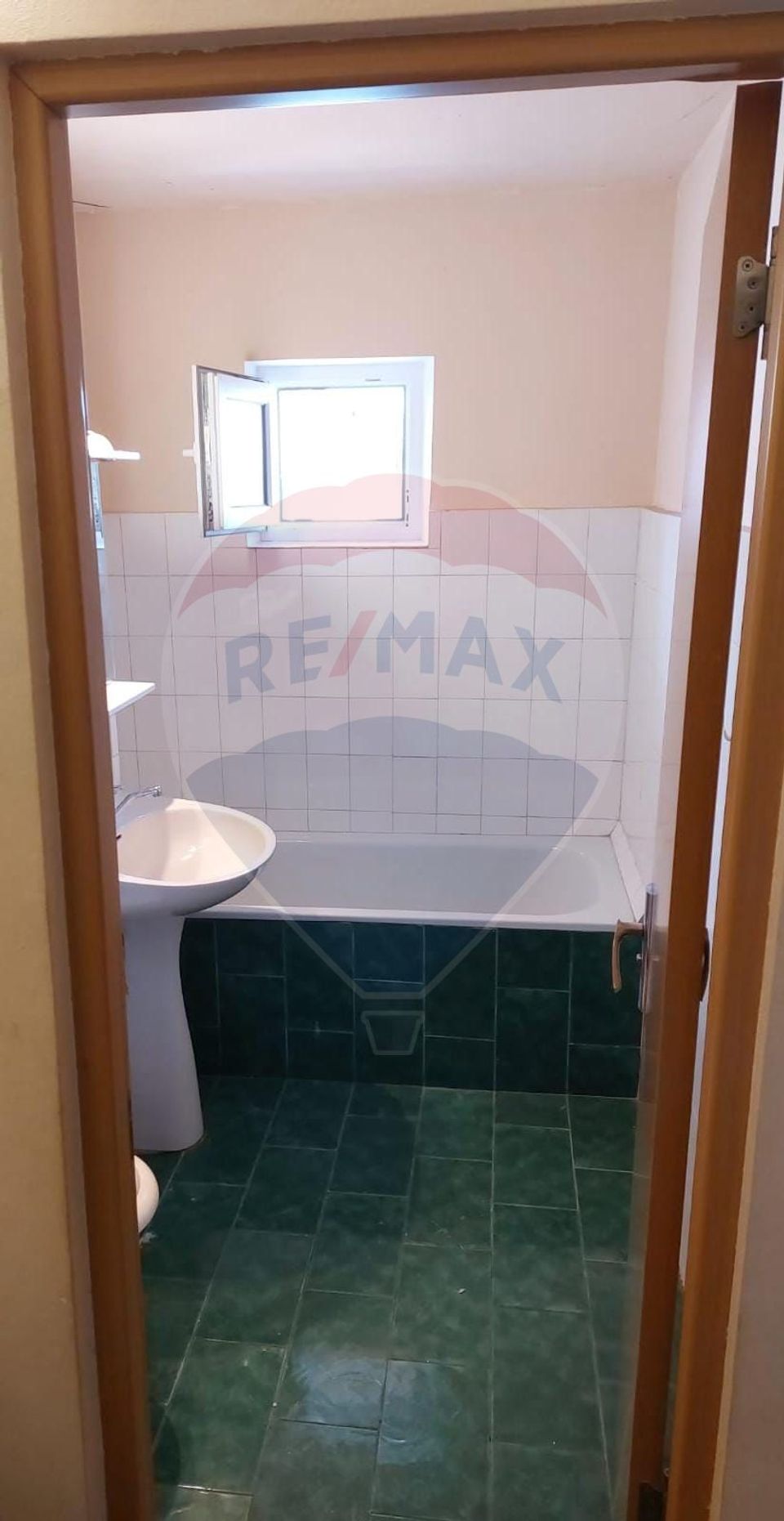 3 room Apartment for sale, Obcini area