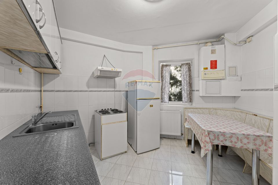 3 room Apartment for rent, Malul Muresului area