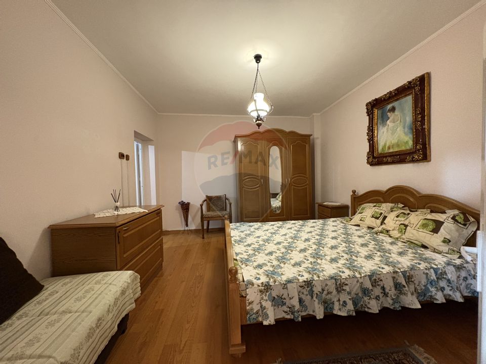 Casă de inchiriat cu 5 camere în zona Tomis I Constanta