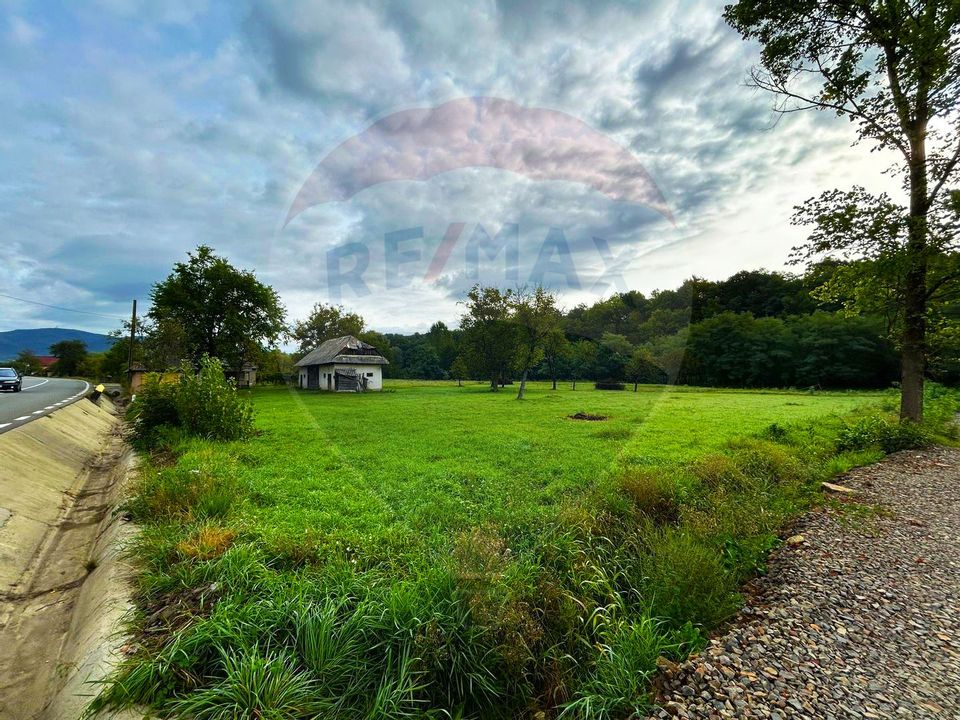 Land 5,500sqm Fauresti / Strada Principala