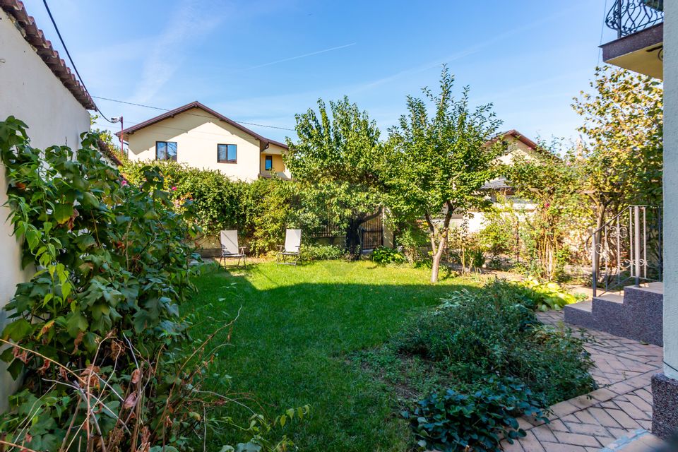 Casă / Vilă cu 5 camere de vânzare Popesti-Leordeni