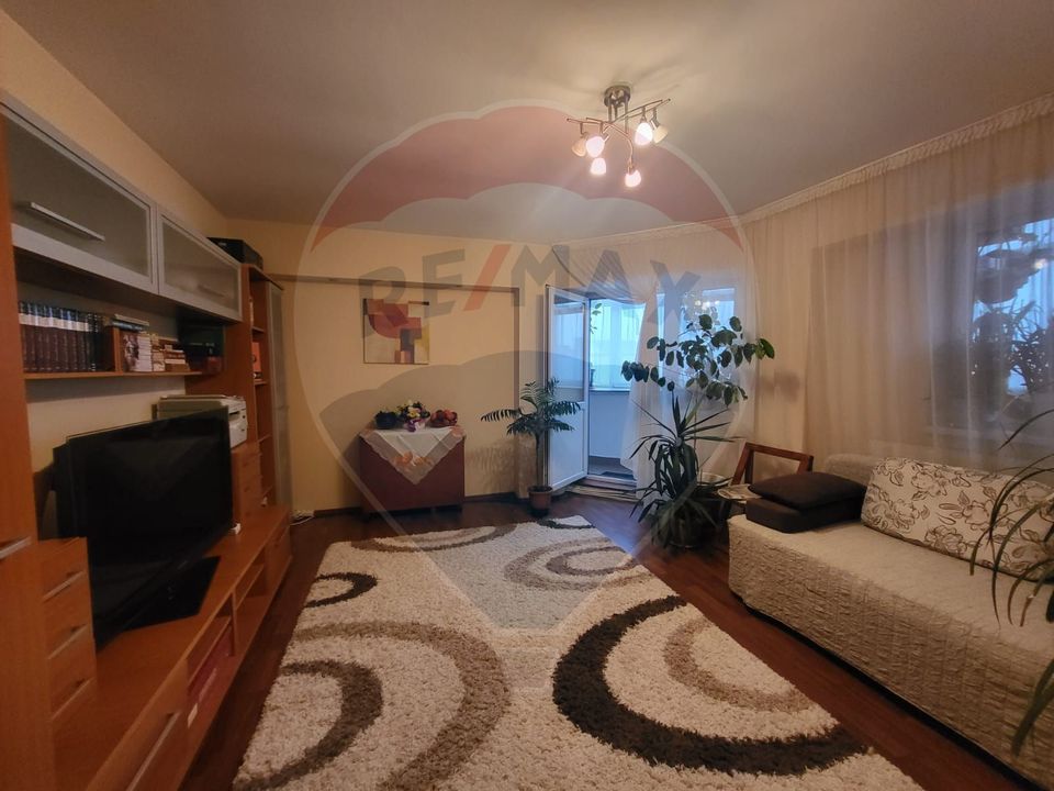Apartament cu 2 camere decomandat in zona Stefan cel Mare