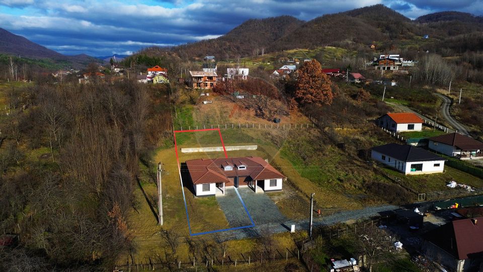 4 room House / Villa for sale