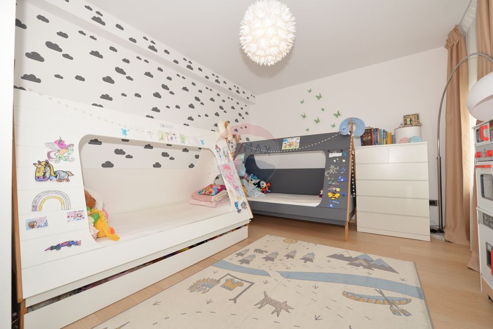 Casa Vila cu 4 camere de vanzare in  Cernica langa padure