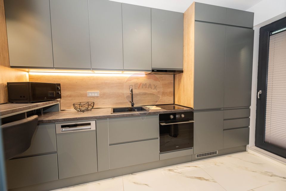 Rent apartment 2cam, block 2023, Piata Constitutiei fantani