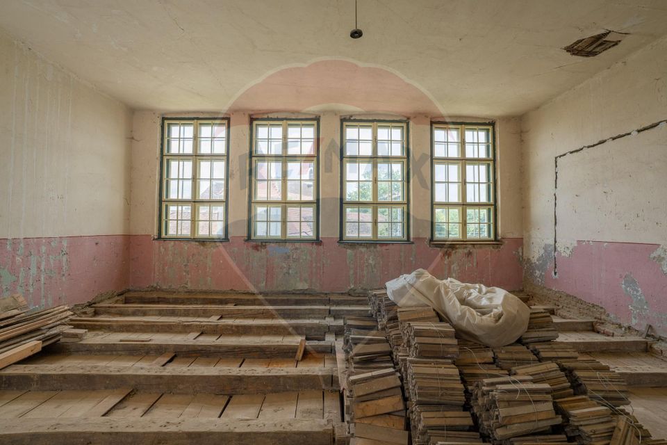 Fostă școală săsească semnată de Fritz Balthes – Bruiu, Sibiu