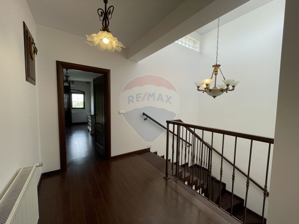 4 room House / Villa for sale