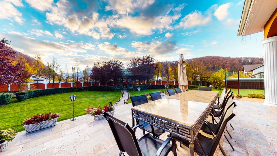 Bijuterie arhitecturală unică | teren de tenis | finisaje premium