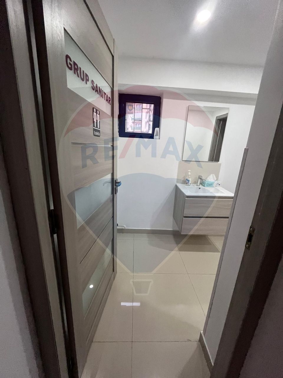 95sq.m Commercial Space for rent, Gara area
