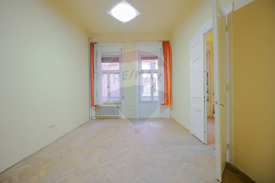 Apartament 1 camere, Palat Apollo, Pietonală Oradea, De Vânzare