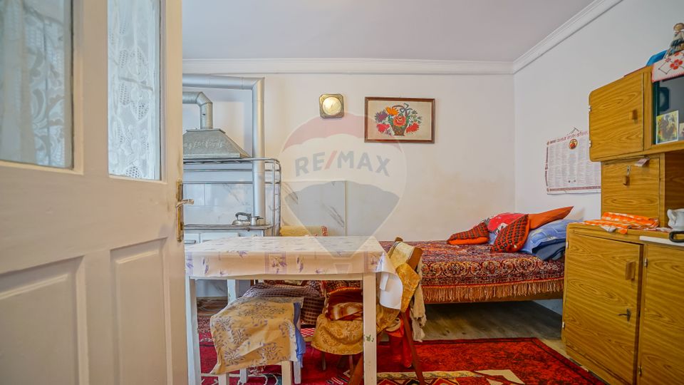 REZERVATA! Casă cu 3 camere, terasă, pod mansardabil, Centrul Istoric