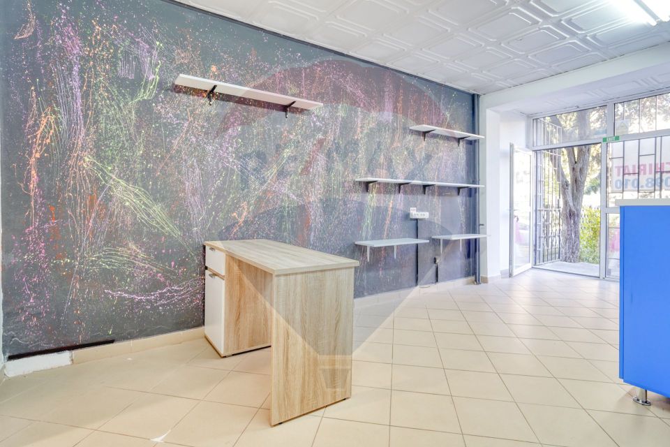 33sq.m Commercial Space for rent, Calea Bucuresti area