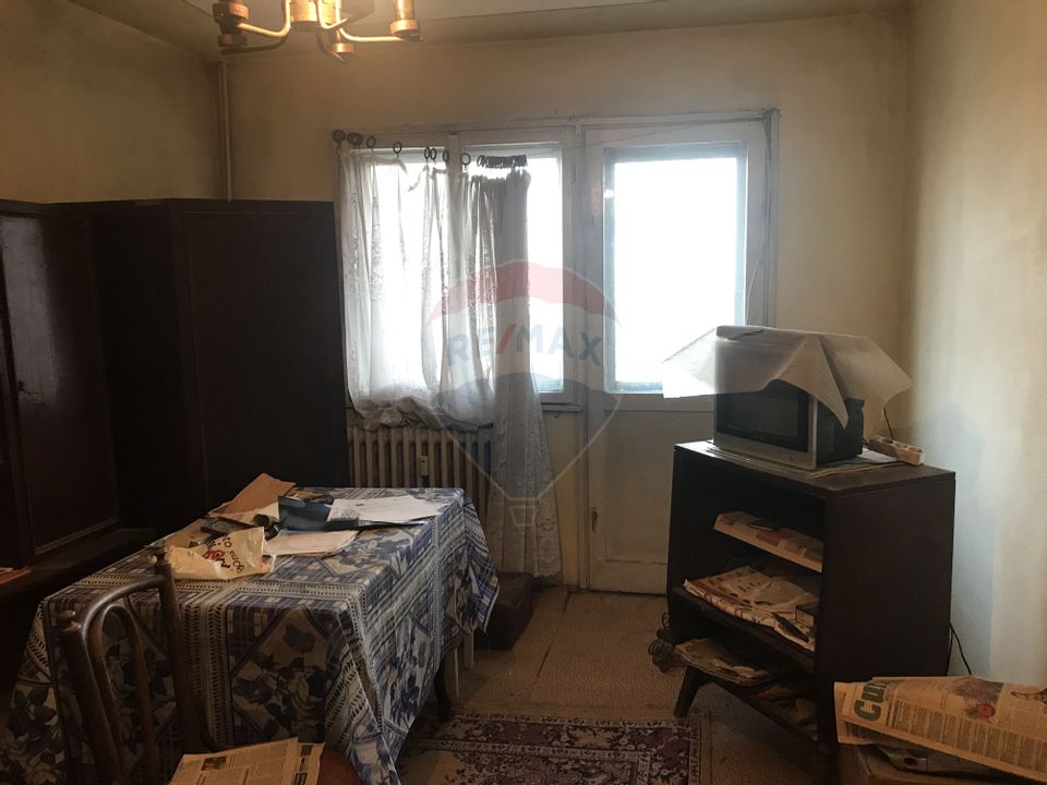 Apartament spațios de vânzare 2 camere, zona Lebăda