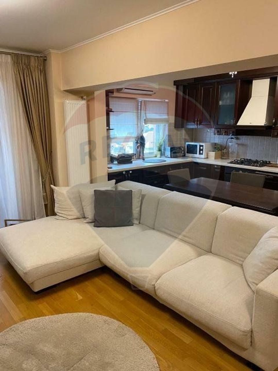 3 room Apartment for rent, Stefan cel Mare area