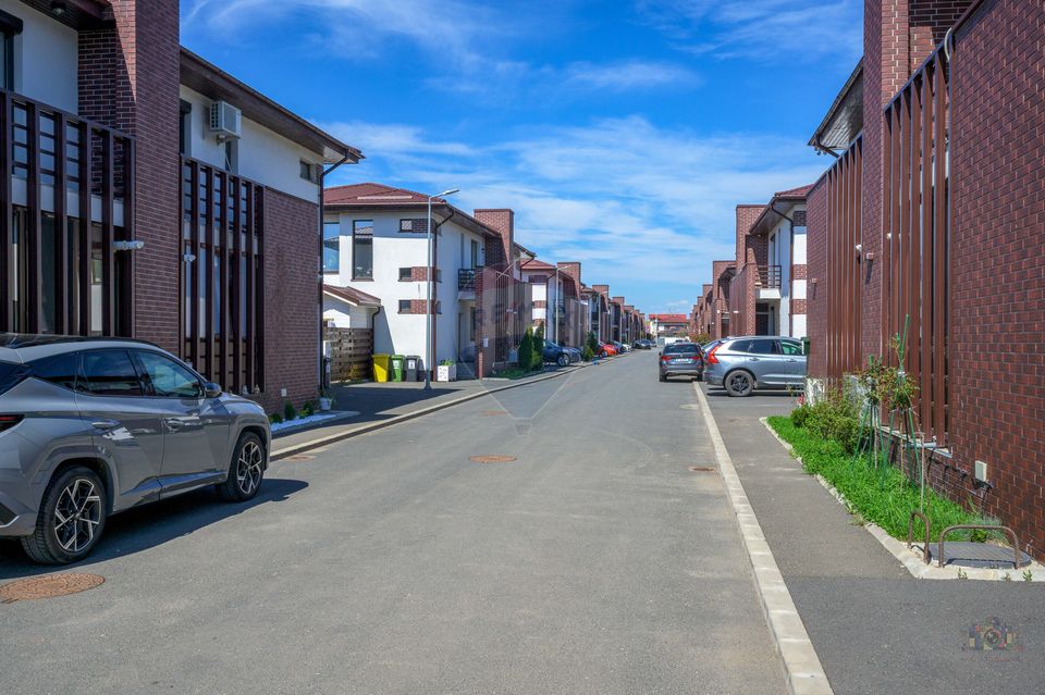 4 room House / Villa for sale, Central area